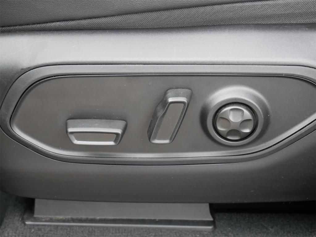 used 2024 Jeep Grand Cherokee car, priced at $33,750