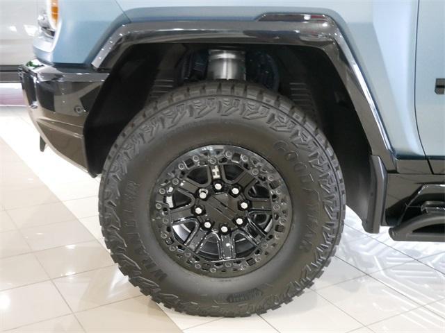 new 2024 GMC HUMMER EV SUV car, priced at $137,640