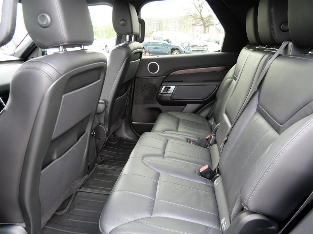 used 2018 Land Rover Discovery car, priced at $15,699