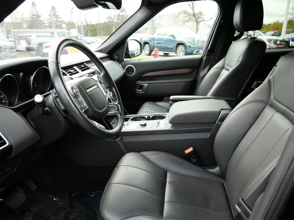 used 2018 Land Rover Discovery car, priced at $15,699