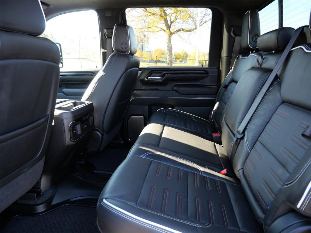 used 2025 GMC Sierra 2500 car, priced at $79,982