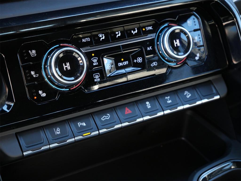 used 2025 GMC Sierra 2500 car, priced at $79,982