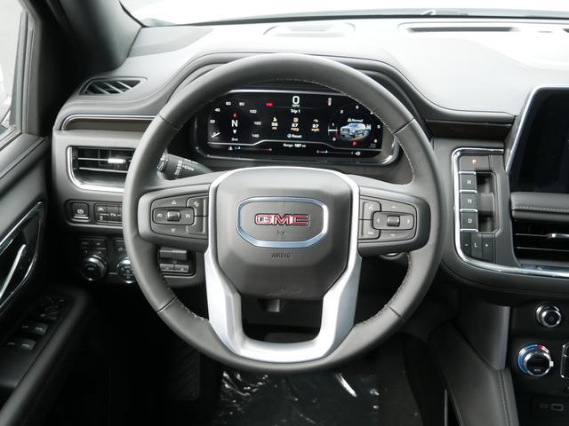 new 2024 GMC Yukon XL car, priced at $68,355