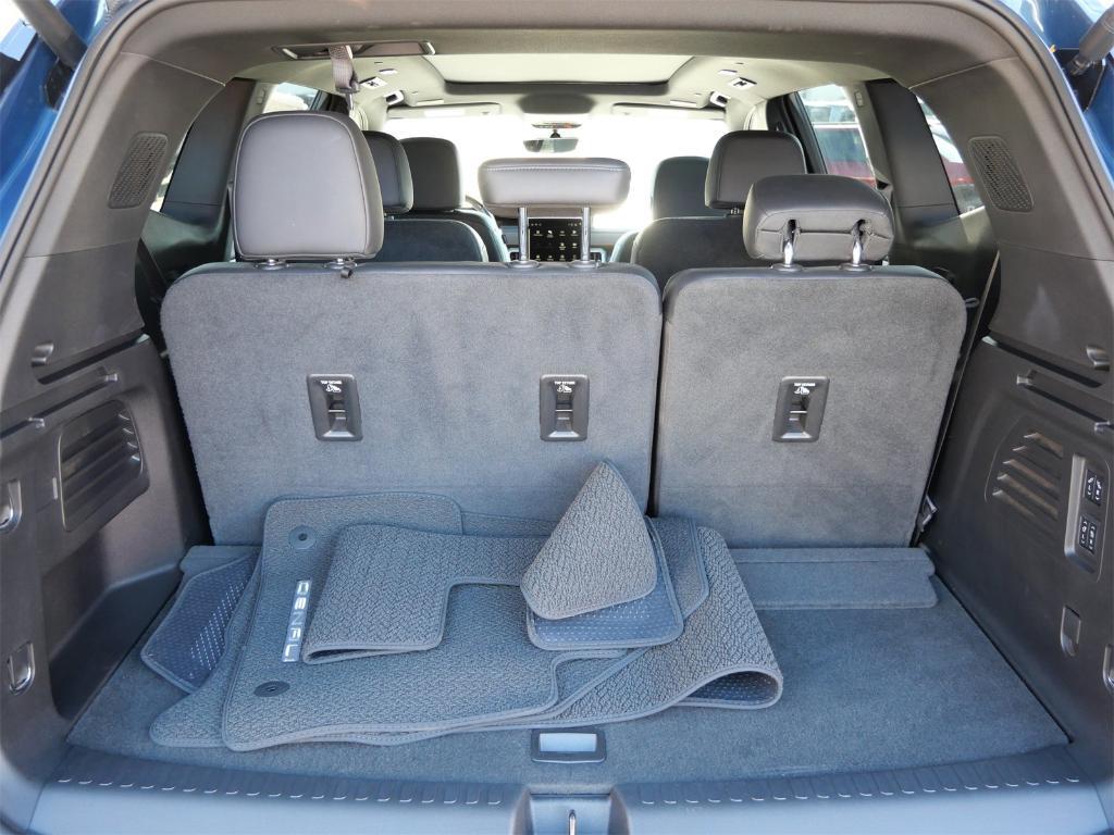 new 2025 GMC Acadia car, priced at $63,130