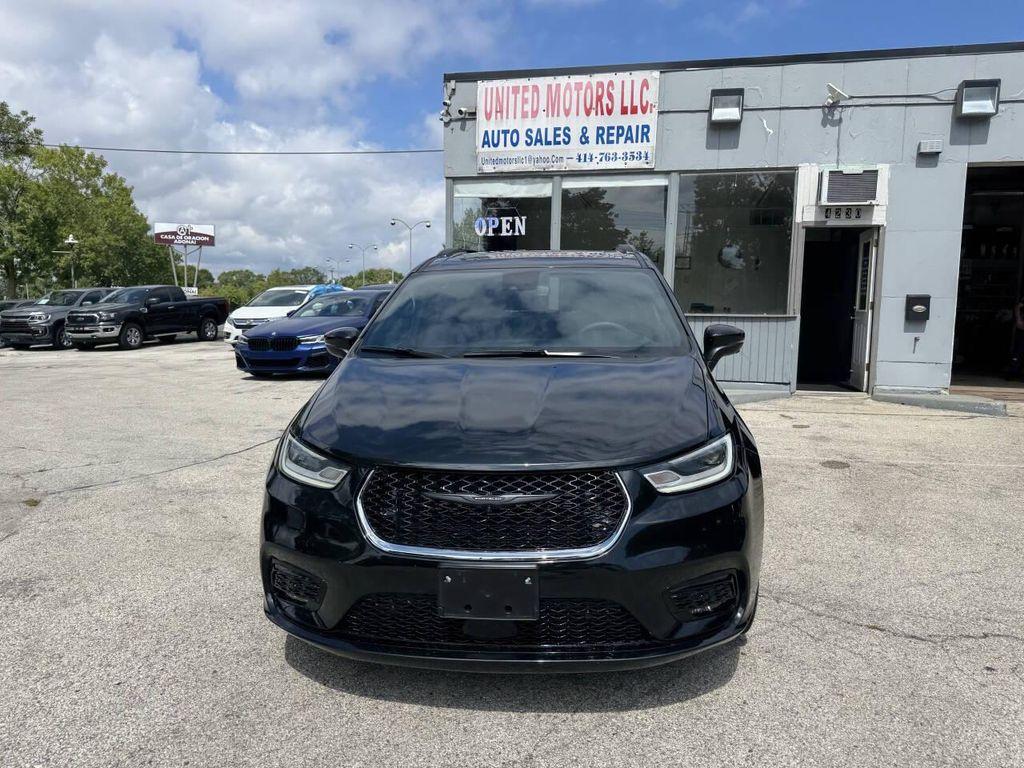 used 2023 Chrysler Pacifica car, priced at $26,995