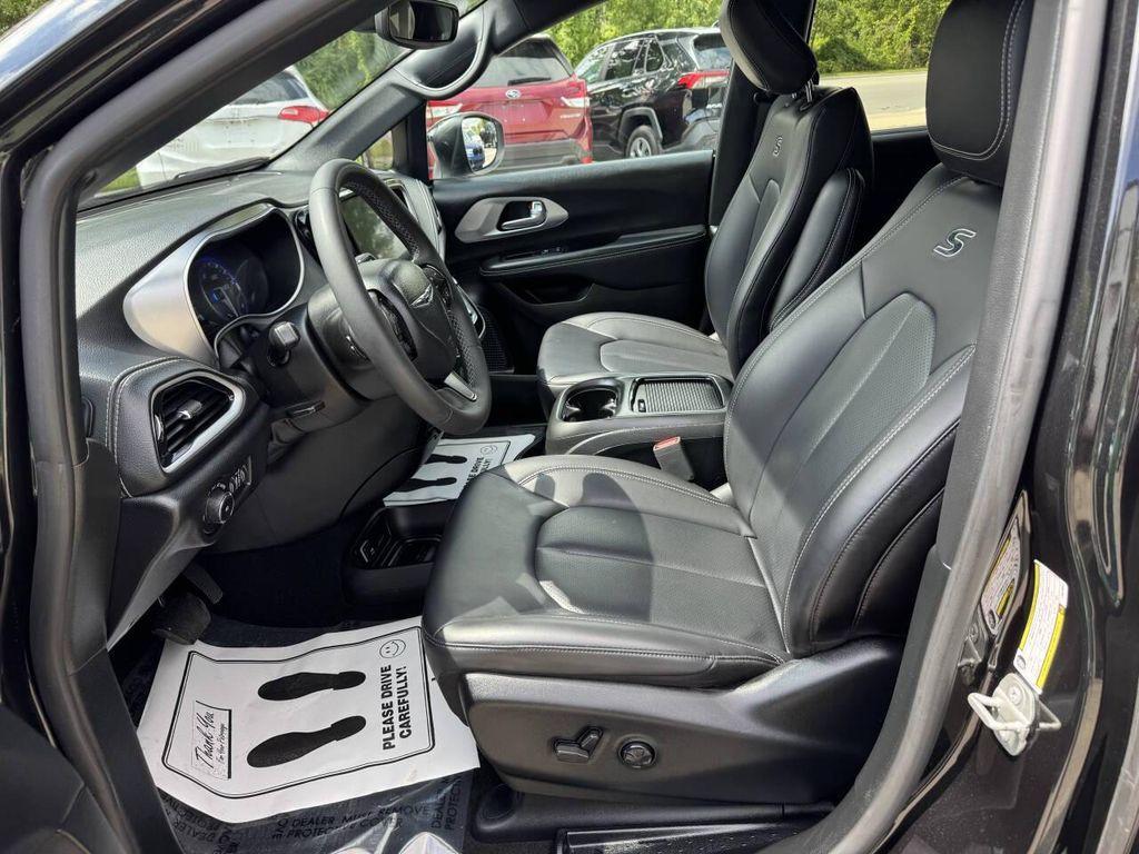 used 2023 Chrysler Pacifica car, priced at $26,995