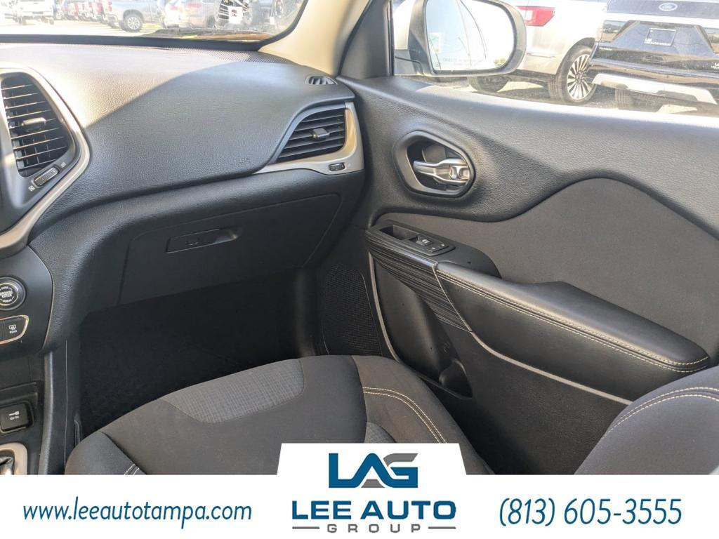 used 2015 Jeep Cherokee car, priced at $9,800