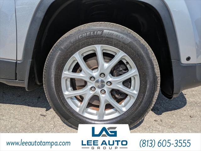 used 2015 Jeep Cherokee car, priced at $11,760
