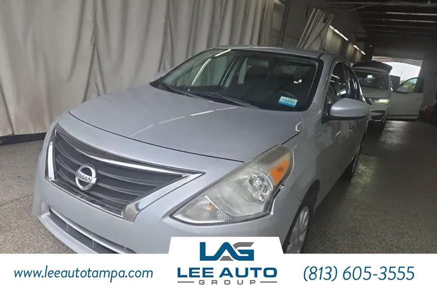 used 2019 Nissan Versa car