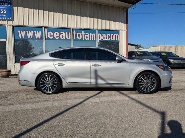 used 2018 Kia Cadenza car