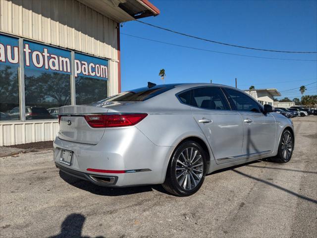 used 2018 Kia Cadenza car