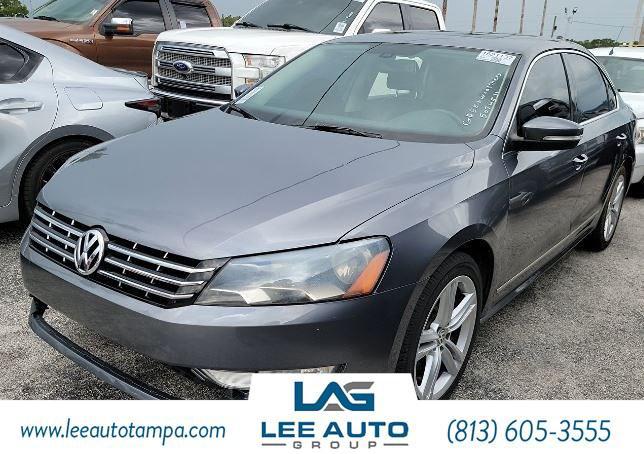 used 2013 Volkswagen Passat car