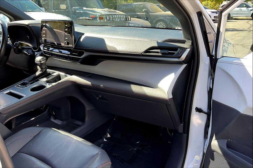 used 2022 Toyota Sienna car, priced at $45,499