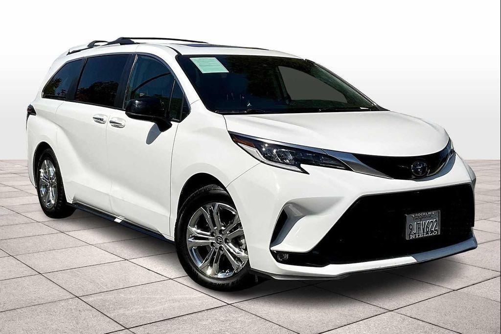 used 2022 Toyota Sienna car, priced at $45,499