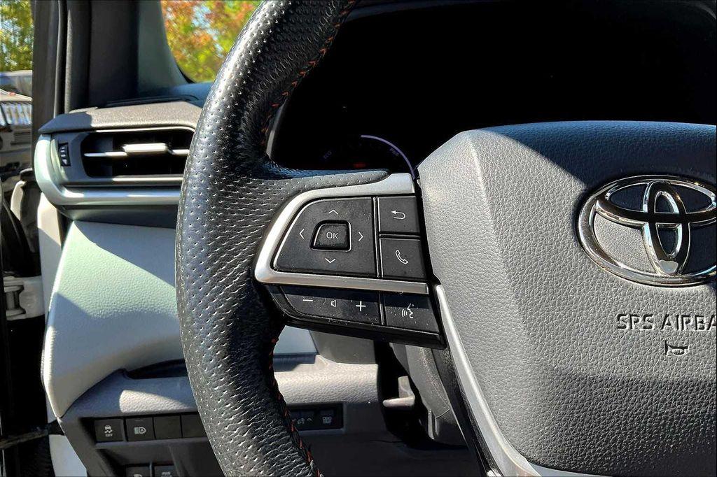 used 2022 Toyota Sienna car, priced at $45,499