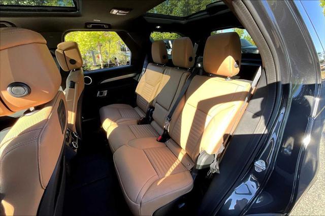 new 2025 Land Rover Discovery car, priced at $77,153