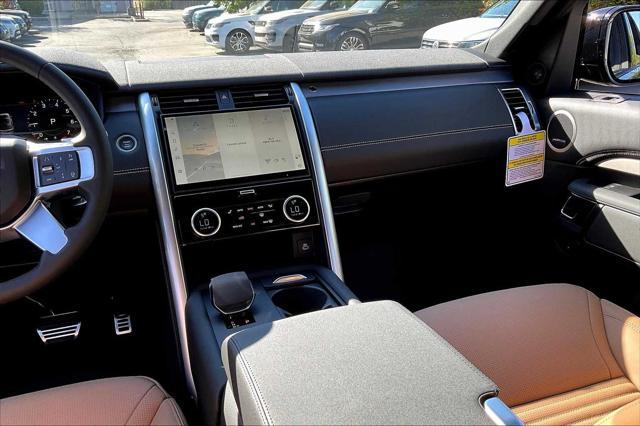 new 2025 Land Rover Discovery car, priced at $77,153