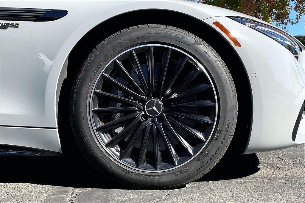 used 2024 Mercedes-Benz AMG SL 43 car, priced at $88,498