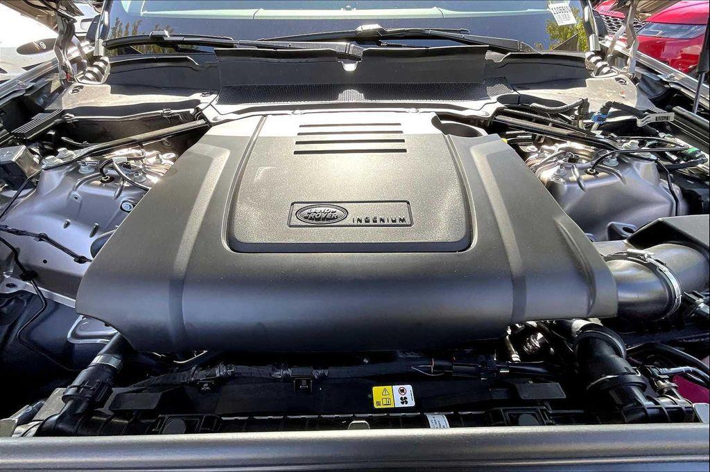 new 2025 Land Rover Discovery car, priced at $66,728