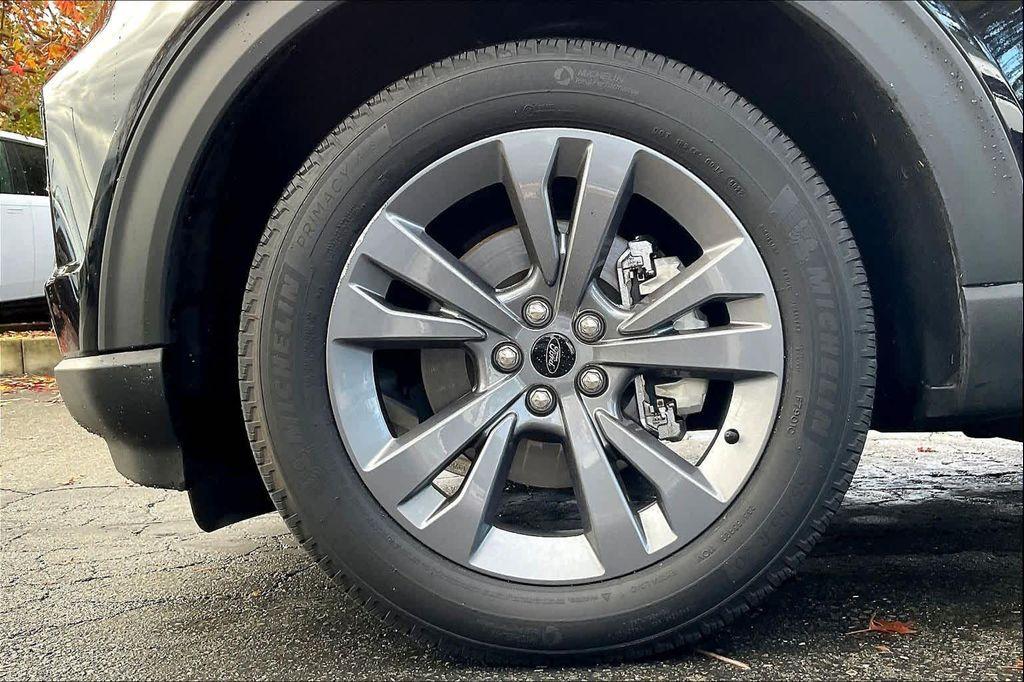 used 2023 Ford Explorer car, priced at $33,999