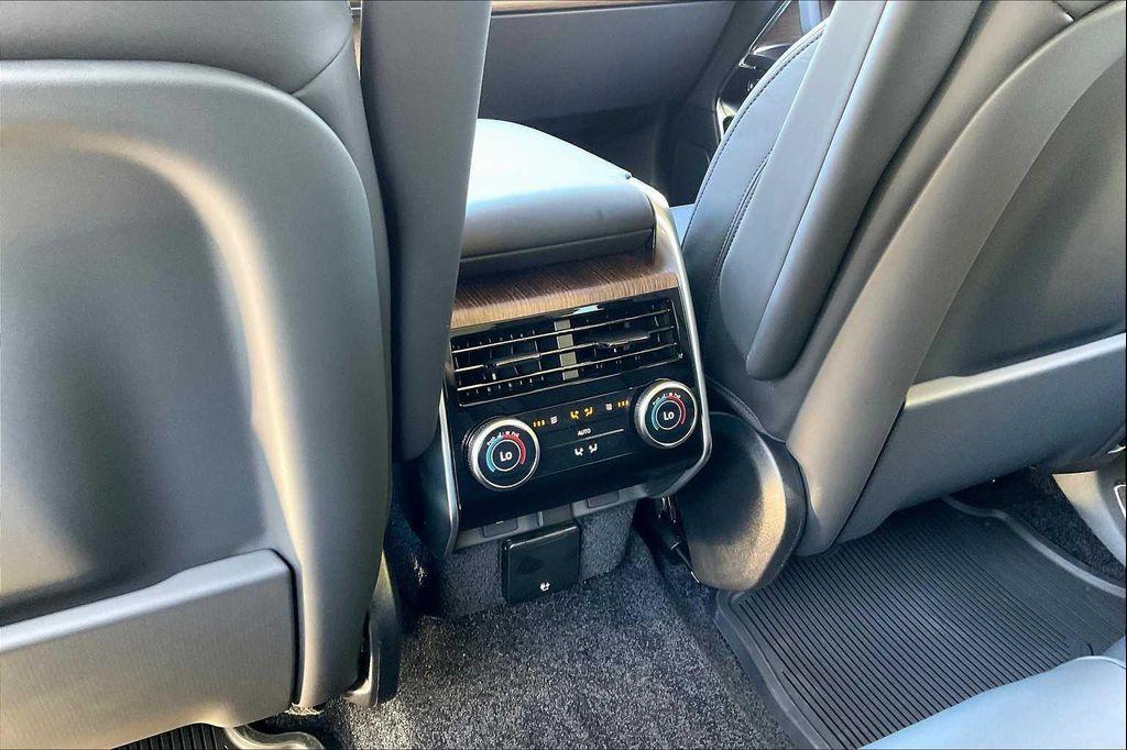 new 2025 Land Rover Range Rover car, priced at $149,405