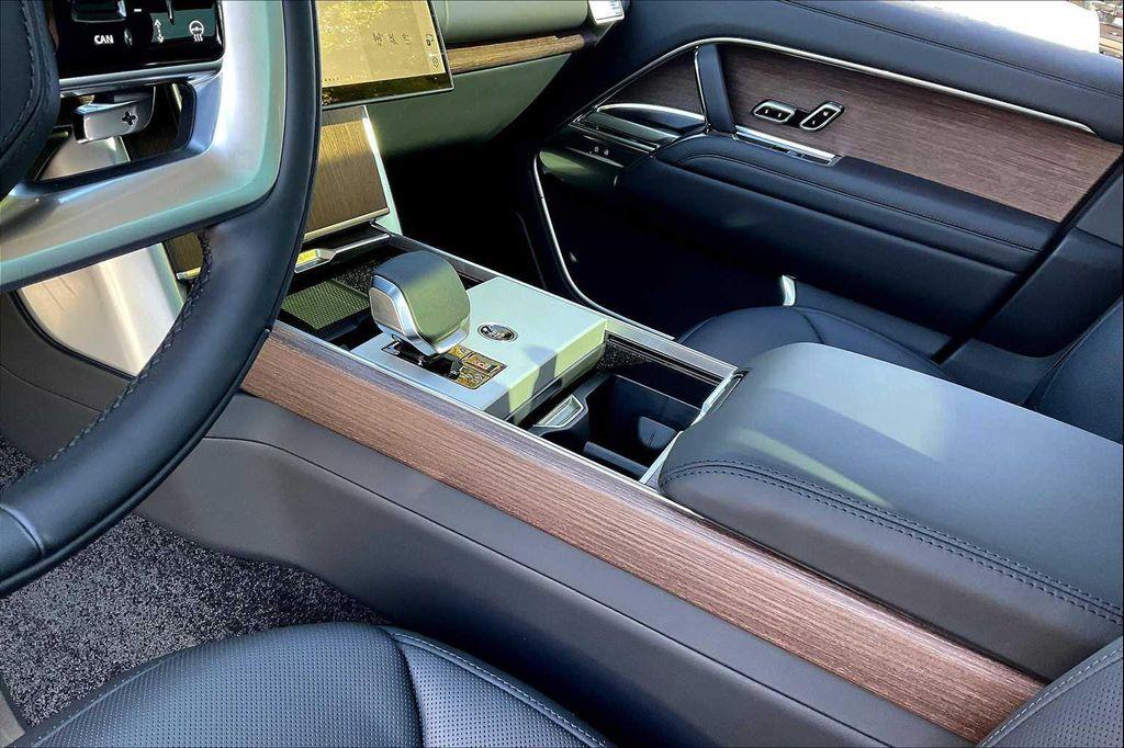 new 2025 Land Rover Range Rover car, priced at $149,405