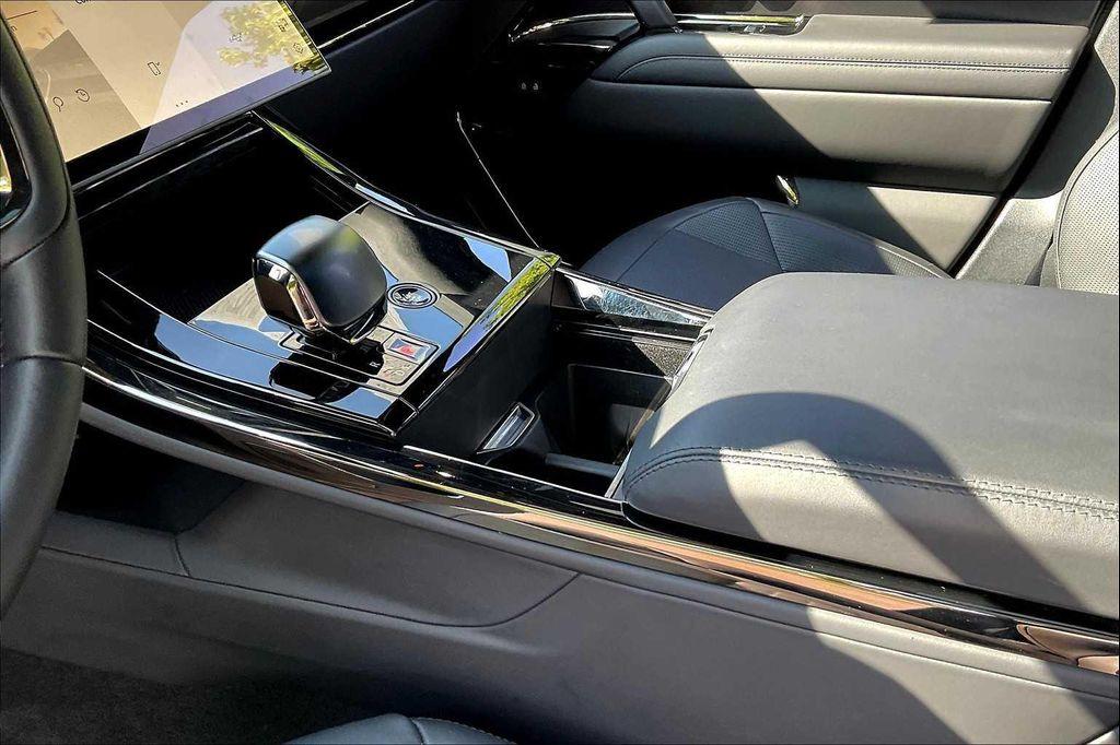 used 2024 Land Rover Range Rover Sport car, priced at $133,998