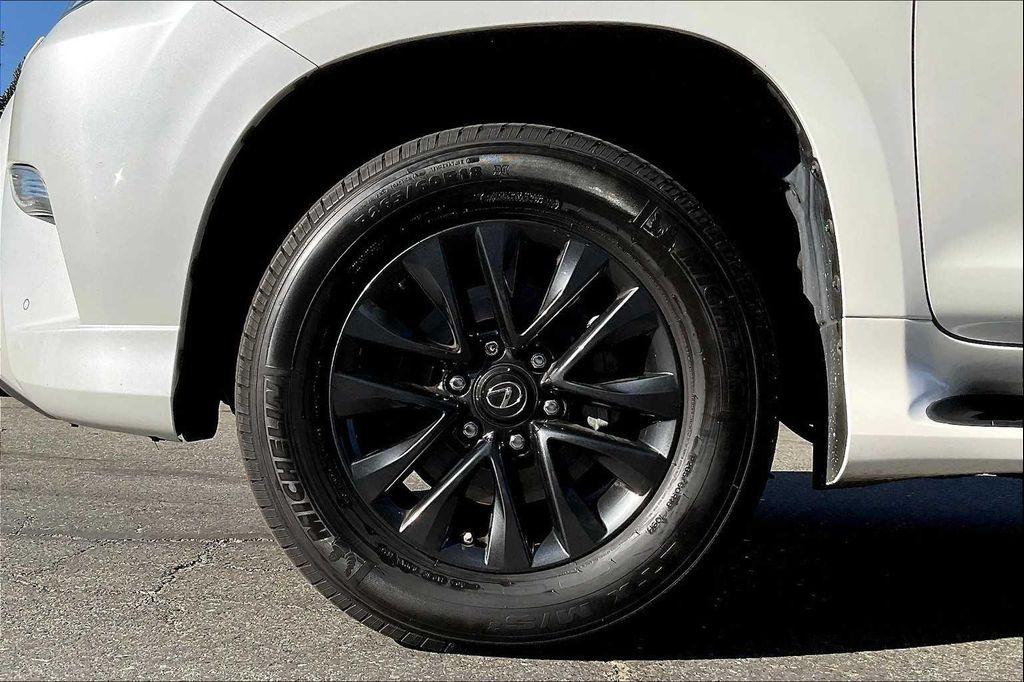 used 2021 Lexus GX 460 car, priced at $42,998