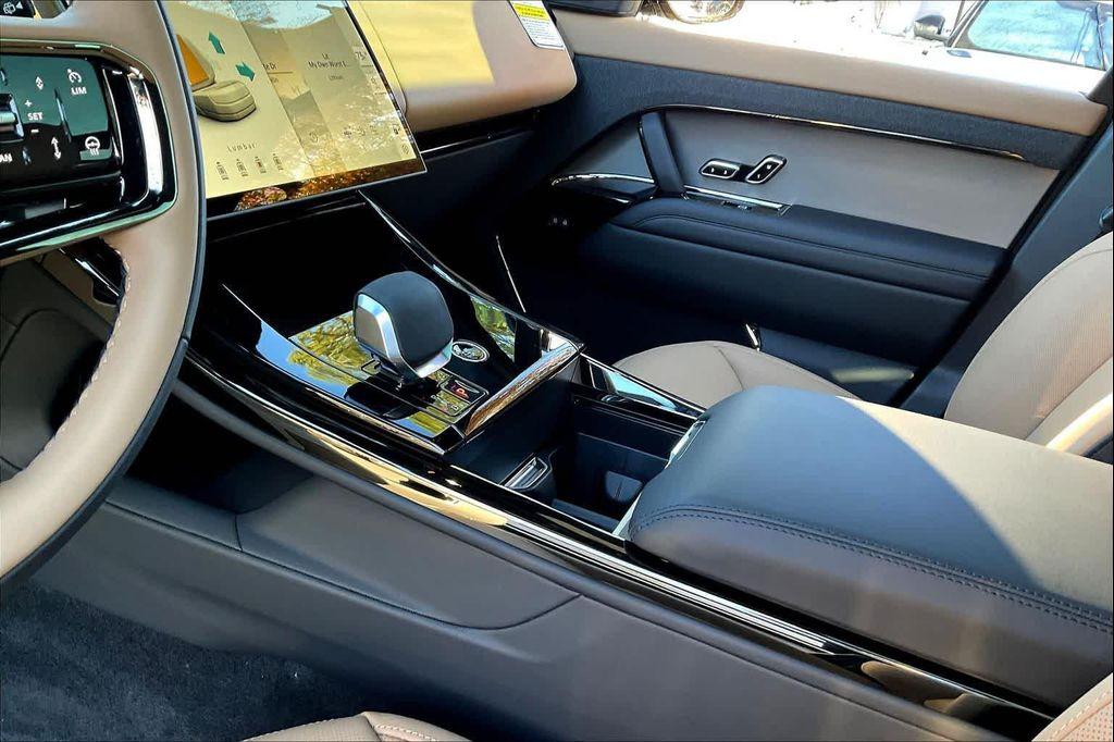 new 2025 Land Rover Range Rover Sport car, priced at $108,270