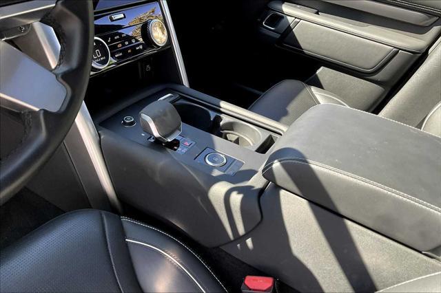 used 2024 Land Rover Discovery car, priced at $67,499