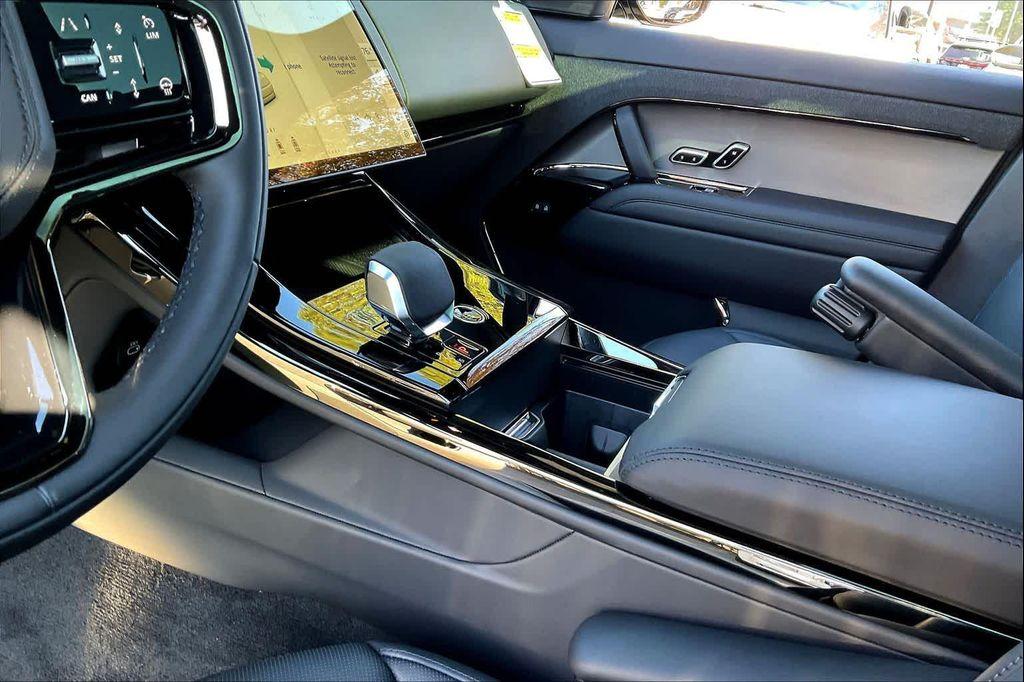 new 2025 Land Rover Range Rover Sport car, priced at $104,830