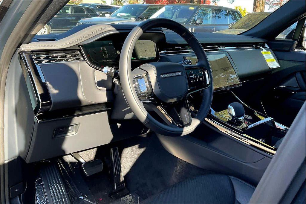 new 2025 Land Rover Range Rover Sport car, priced at $104,830