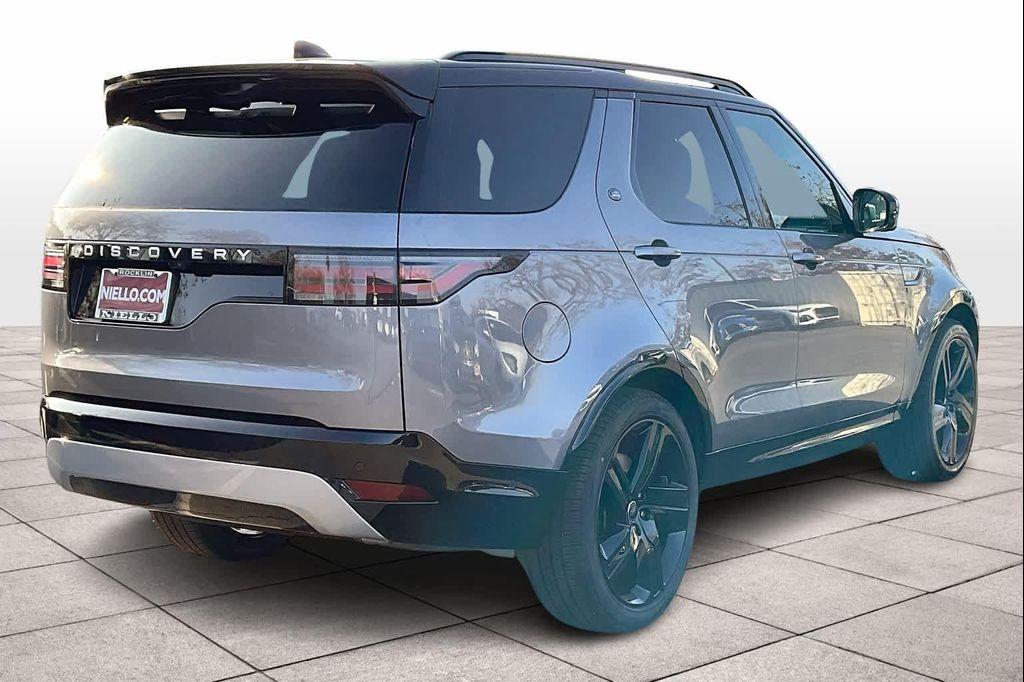new 2025 Land Rover Discovery car, priced at $80,828