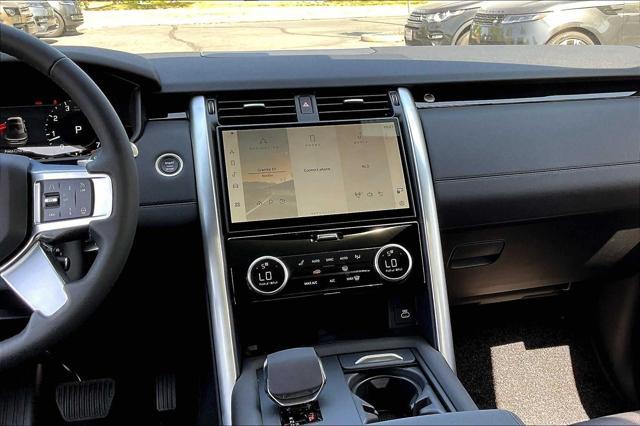 new 2025 Land Rover Discovery car, priced at $64,975