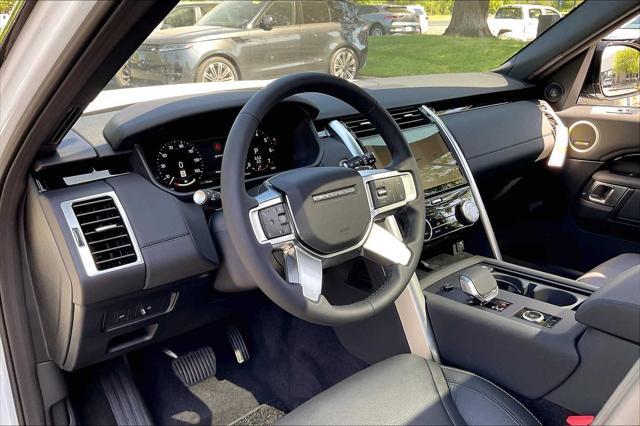 new 2025 Land Rover Discovery car, priced at $64,975