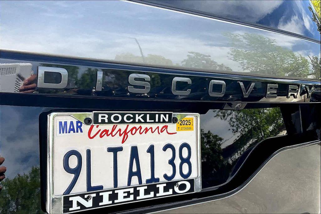 used 2024 Land Rover Discovery car, priced at $51,999