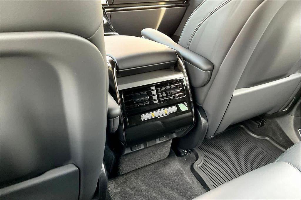 new 2025 Land Rover Range Rover Sport car, priced at $90,320