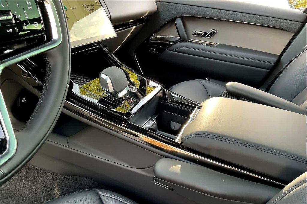new 2025 Land Rover Range Rover Sport car, priced at $90,320