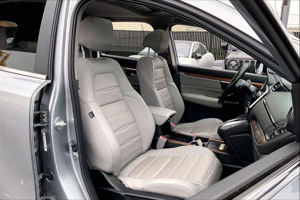 used 2022 Honda CR-V Hybrid car, priced at $28,499