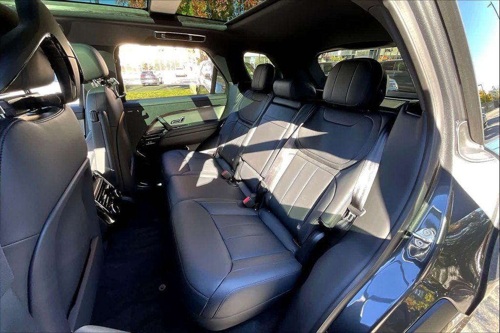 new 2025 Land Rover Range Rover Sport car, priced at $103,545