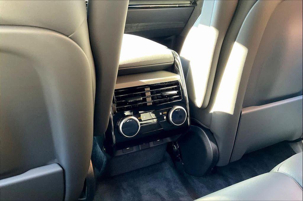 new 2025 Land Rover Range Rover Sport car, priced at $103,545