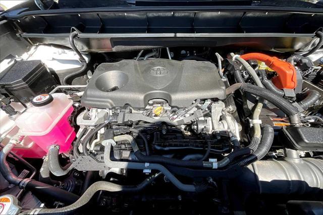 used 2021 Toyota Highlander Hybrid car, priced at $39,499