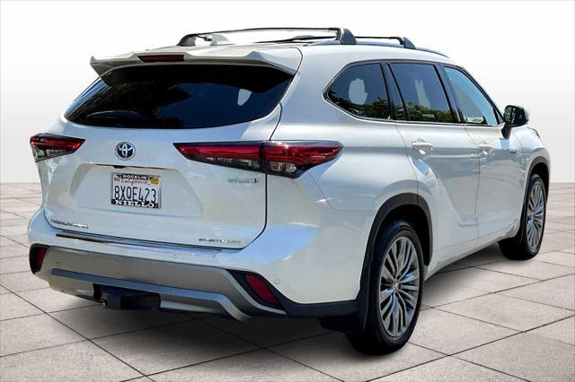 used 2021 Toyota Highlander Hybrid car, priced at $39,499