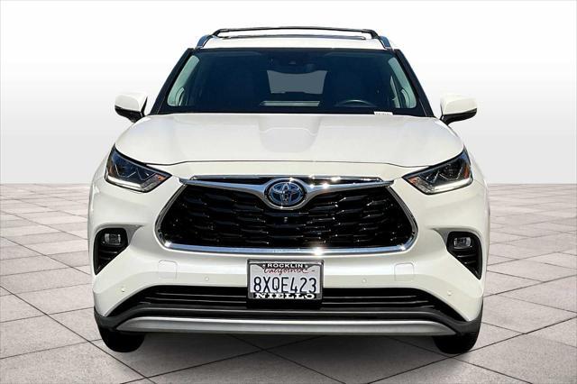 used 2021 Toyota Highlander Hybrid car, priced at $39,499