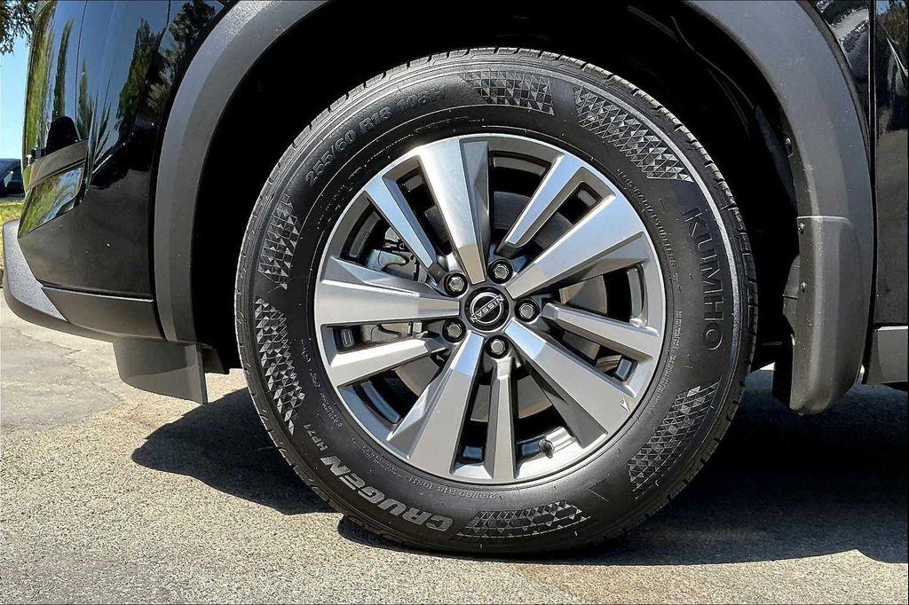 used 2024 Nissan Pathfinder car, priced at $35,499