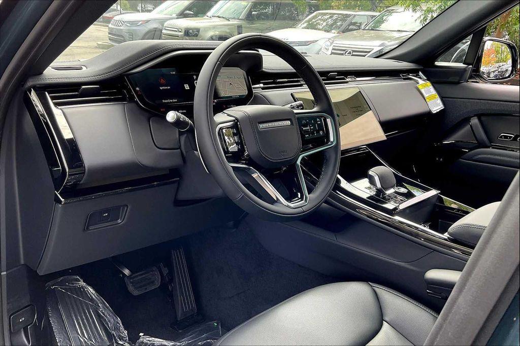 new 2025 Land Rover Range Rover Sport car, priced at $93,430