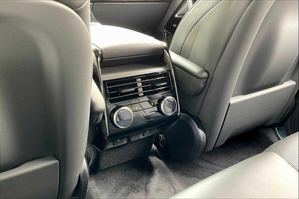 new 2025 Land Rover Range Rover Sport car, priced at $93,430