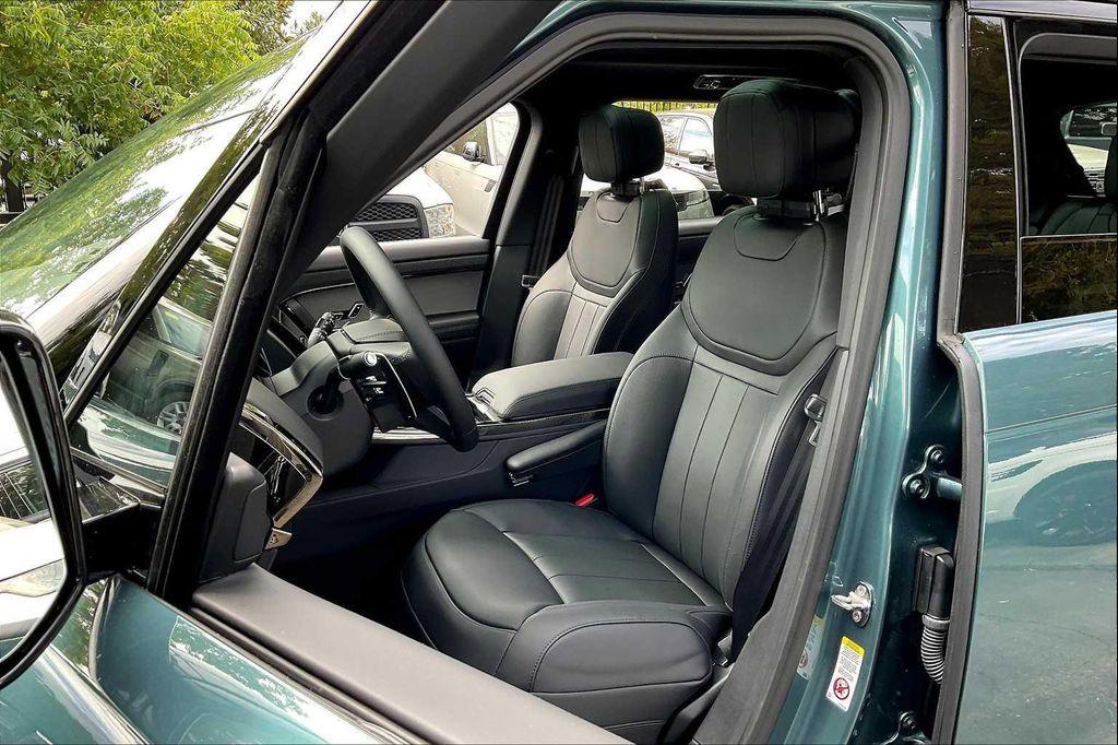 new 2025 Land Rover Range Rover Sport car, priced at $93,430
