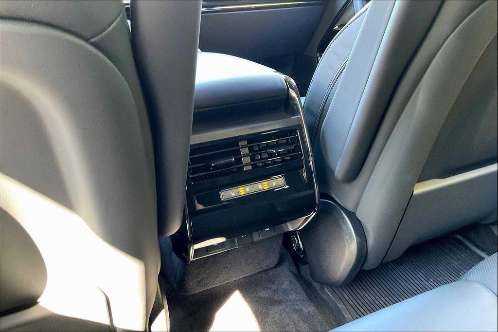 new 2025 Land Rover Range Rover Sport car, priced at $91,420