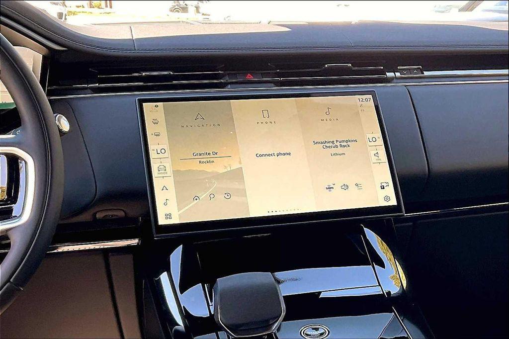 new 2025 Land Rover Range Rover Sport car, priced at $91,420